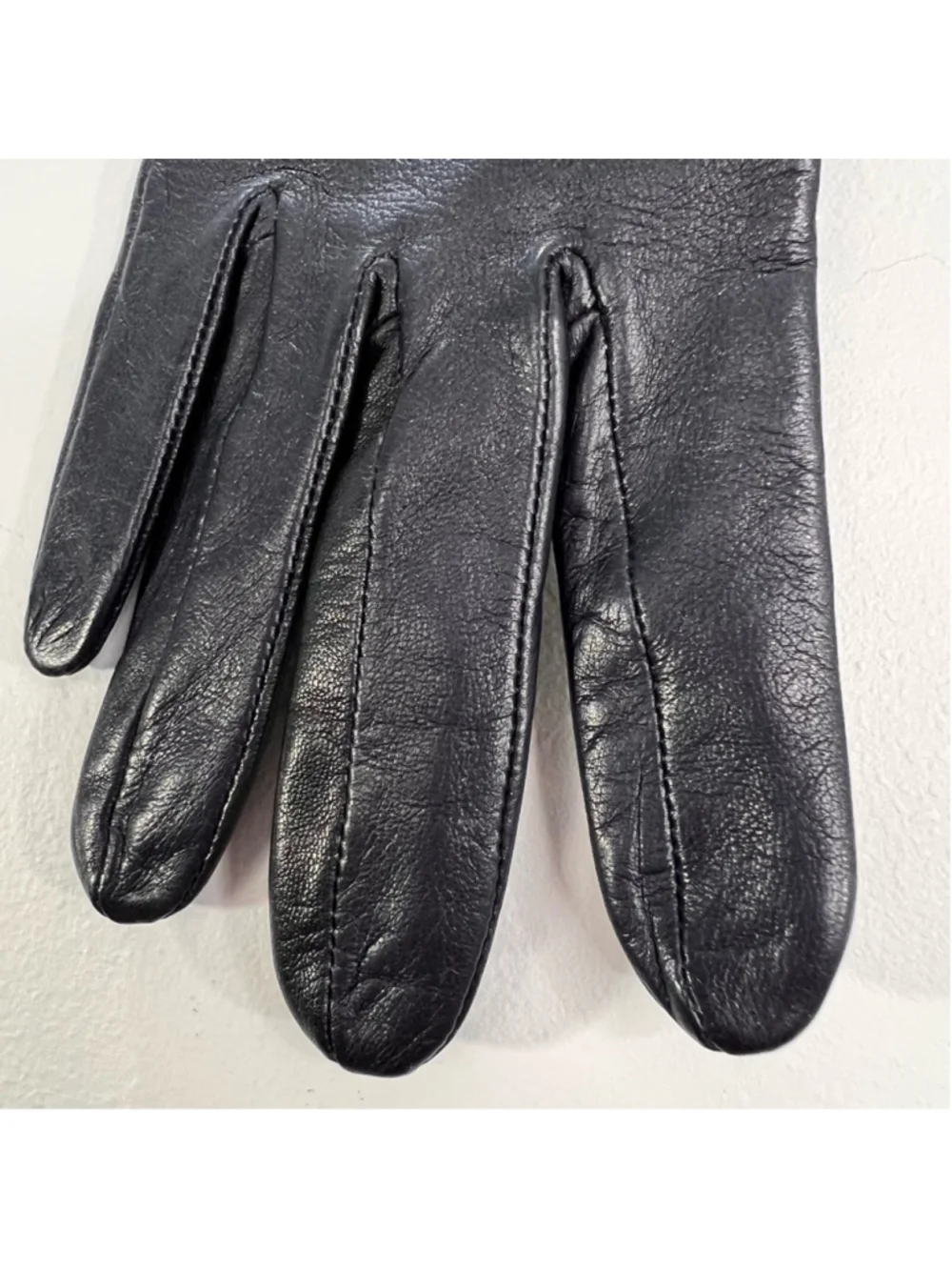 Vintage DENTS Britain buttery soft dark blue leather silk lined gloves 6.5
